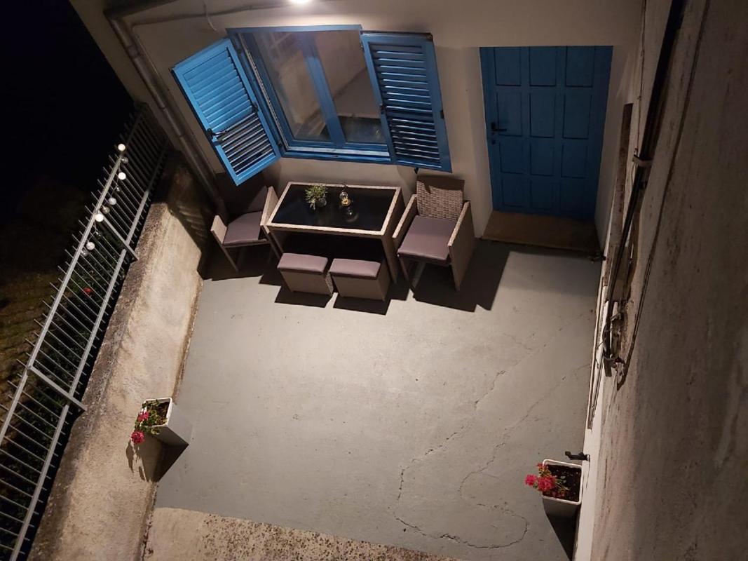 Apartments Dijan Sukošan エクステリア 写真